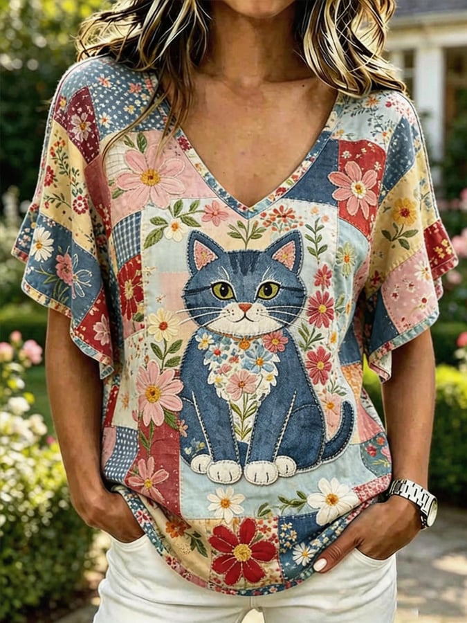 🐾 Buy 3 Save 10%🐱Women's Cat and Floral Print V-Neck Casual T-Shirt💛100% For Shelter Pets🐱🐶